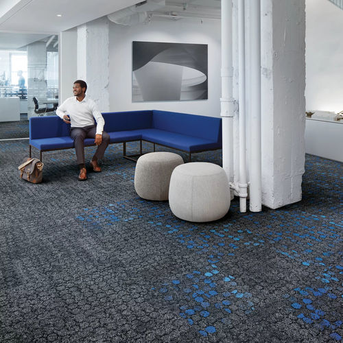 Moquette en dalles - MERCER STREET   - Interface - tuftée / bouclée / structurée