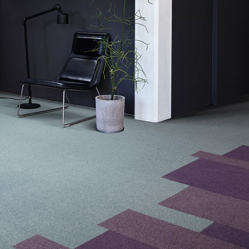 Moquette en dalles - POLICHROME STIPPLE  - Interface - tuftée / poil coupé / en polyamide