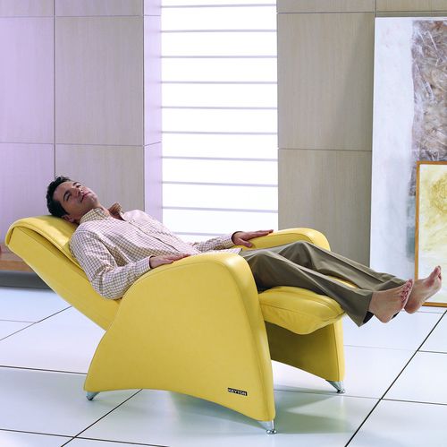 Fauteuil de massage en cuir - Deco - KEYTON - avec repose-pieds