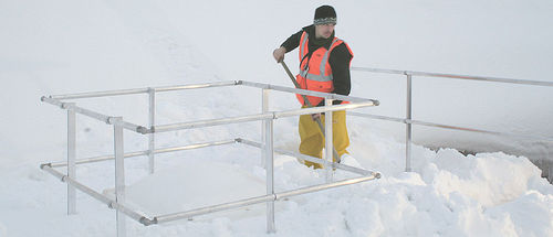 Garde-corps en aluminium - ROOF LIGHT BARRIERS® - dani alu - à barreaux / d'extérieur / pour terrasse