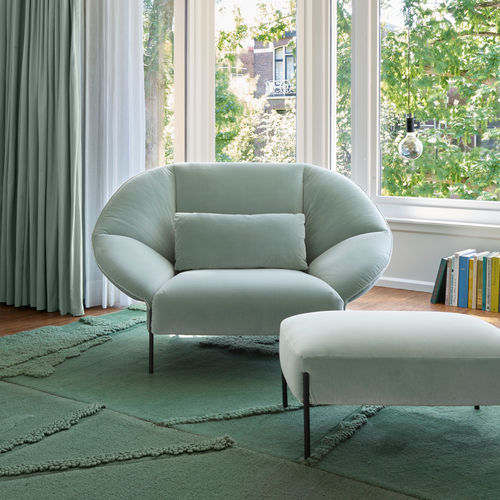 Fauteuil contemporain - PAIPAÏ - Ligne Roset - en cuir / en mousse de polyuréthane / en papier