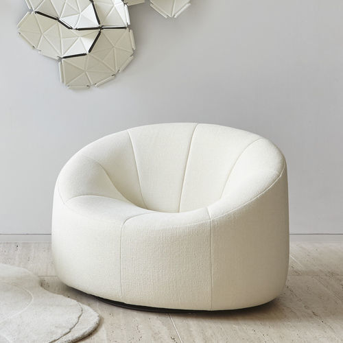 Fauteuil design - PUMPKIN - Ligne Roset - en cuir / en mousse de polyuréthane / en tissu