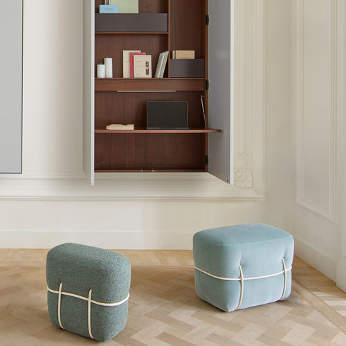 Repose-pied contemporain - LACE - Ligne Roset - en cuir / en tissu / par Benjamin Graindorge