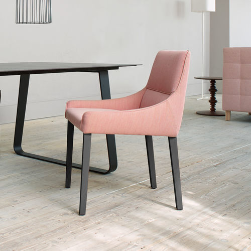 Chaise contemporaine - LONG ISLAND - Ligne Roset - d'intérieur / en cuir / en tissu