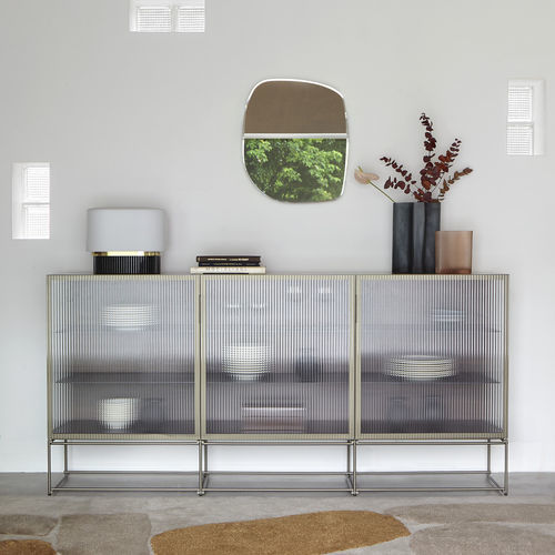 Vitrine contemporaine - CANALETTO - Ligne Roset - sur pieds hauts / en bois / en aluminium