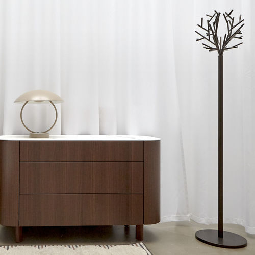 Porte-manteau sur pied - CLARA - Ligne Roset - contemporain / en acier chromé / en acier laqué