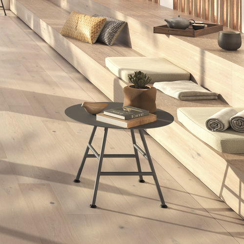 Table basse contemporaine - GARDEN PACK - Ligne Roset - en aluminium laqué / avec piètement en aluminium laqué / ronde