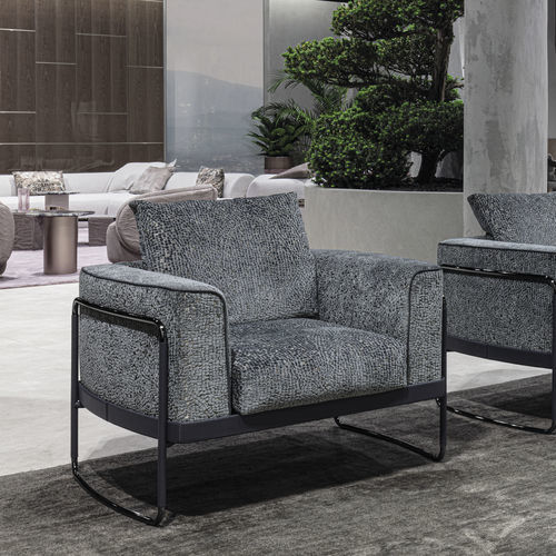 Fauteuil contemporain - MEGAN - LONGHI S.p.a. - en tissu / en cuir / en bois