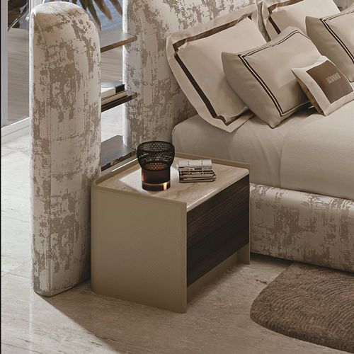 Table de chevet contemporaine - ARGO - LONGHI S.p.a. - en marbre / avec piètement en cuir / courbée