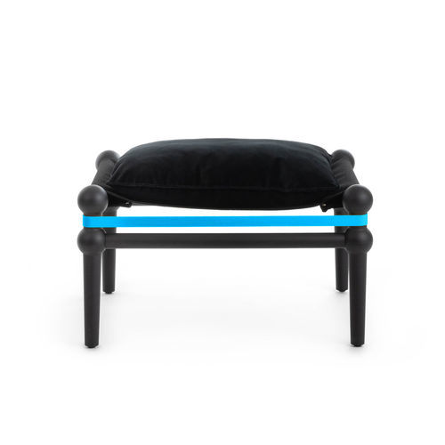 Ottoman contemporain - TWAIN - MAGIS - en polyamide / en tissu / en hêtre