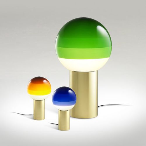 Lampe de table - DIPPING LIGHT - Marset Iluminacion - en laiton / en verre / contemporaine