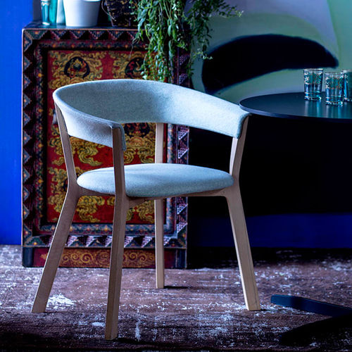 Chaise contemporaine - WOOD BIKINI - MOROSO - d'intérieur / en tissu / en mousse de polyuréthane