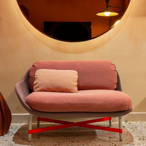 Canapé contemporain - OTTOMAN - MOROSO - en tissu / avec accoudoirs / avec coussin amovible