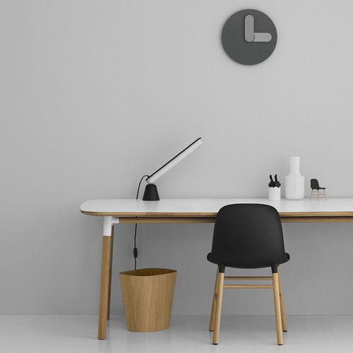 Horloge contemporaine - BOLD - Normann Copenhagen - murale / analogique / en aluminium