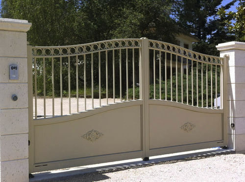 Portail battant - TRADITION : MARSAULT - Horizal - coulissant / en aluminium / à barreaudage