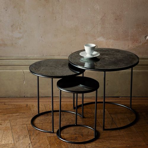 Table gigogne contemporaine - MOON - OCHRE - en verre / en acier / ronde