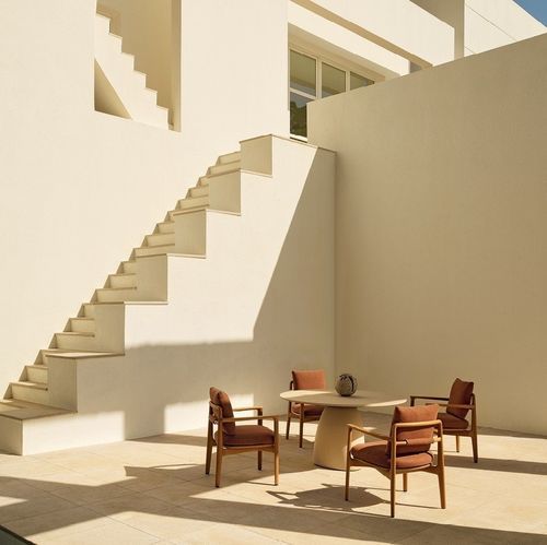 Chaise contemporaine - MAGNOLIA - Poliform - d'extérieur / en tissu / avec piètement en bois massif