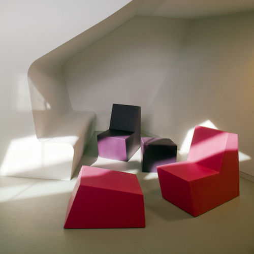 Ottoman contemporain - PRIMARY SOLO  - SDC_lab - en tissu / en mousse / autres formes