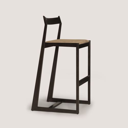 Chaise de bar contemporaine - LINEGROUND #2  - Skram Furniture - d'intérieur / en cuir / avec piètement en hêtre