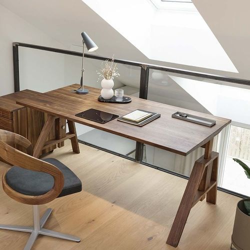 Bureau sur pied - ATELIER - TEAM 7 - contemporain / en chêne / en noyer