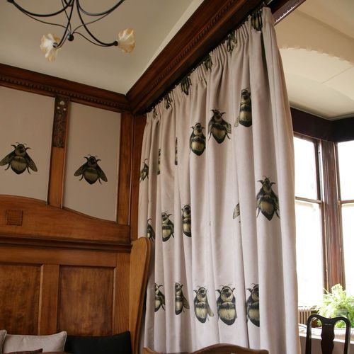 Tissu d'ameublement - NAPOLEON BEE - Timorous Beasties - pour rideaux / à motif / en lin