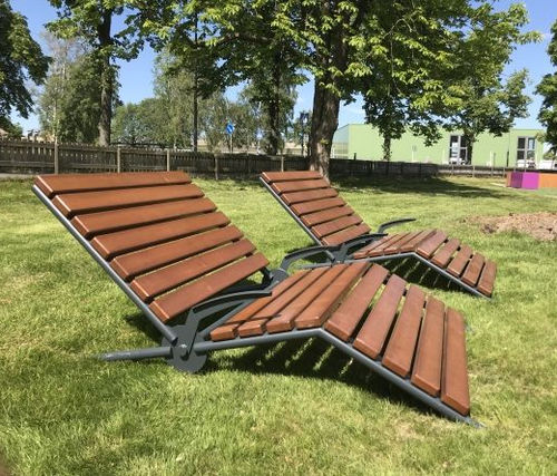 Transat d'extérieur - MONTPELLIER - Lars Laj - contemporain / en bois / en acier