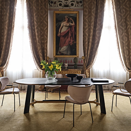 Table contemporaine - Opera - Black Tie - en noyer / en frêne / en MDF