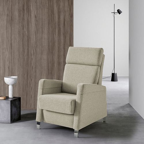 Fauteuil relax contemporain - KIRA - Mopal Tapizados S.L. - en tissu / en pin / avec repose-pieds