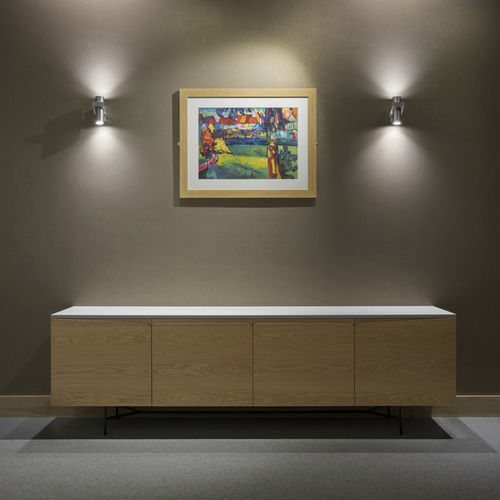 Buffet contemporain - VANTAGE  - WILLIAM HANDS - en bois / en verre / à portes battantes