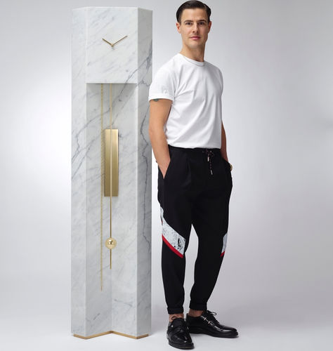Horloge contemporaine - TIME MACHINE - Lee Broom - sur pied / analogique / en laiton