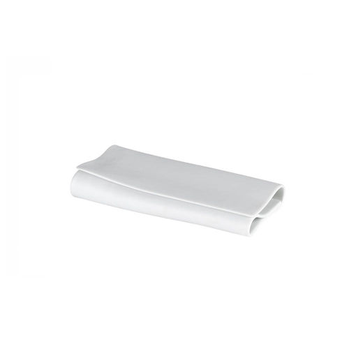 Assiette plate - AZIONI.11 - ROYALE S.R.L. - rectangulaire / en porcelaine / professionnelle