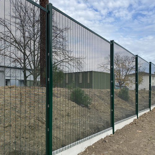 Clôture en treillis soudé - PANNEAU MAILLES  - Quaglia Diffusion - industrielle / professionnelle / en acier galvanisé