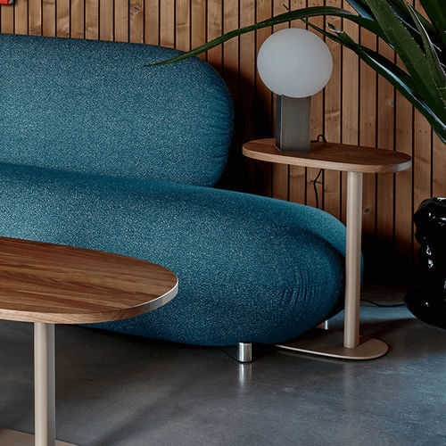 Table d'appoint contemporaine - Toveri - Leolux Global bv - en chêne / en noyer / en bois laqué