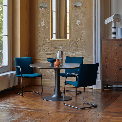Table à manger contemporaine - Columna - Leolux Global bv - en chêne / en noyer / en bois laqué