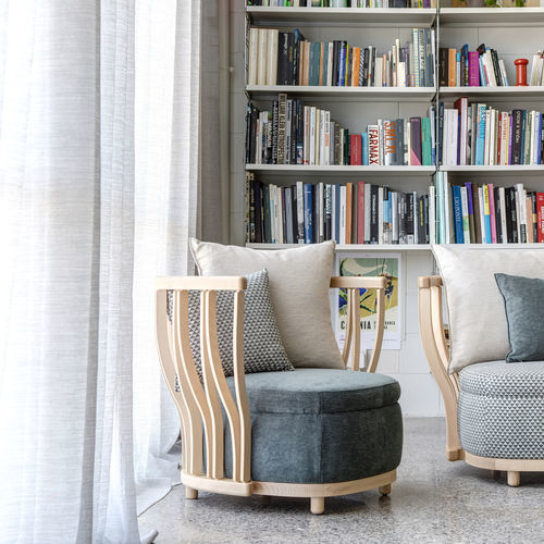 Fauteuil contemporain - God&oacute; - Lagranja Collection - en tissu / en cuir / en hêtre