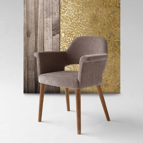 Chaise contemporaine - DAFNE  - Piaval srl - d'intérieur / en tissu / avec piètement en hêtre