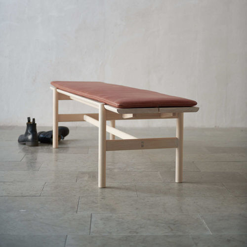 Banquette contemporaine - LAVE  - Gemla Fabrikers AB - en tissu / en cuir / avec piètement en frêne