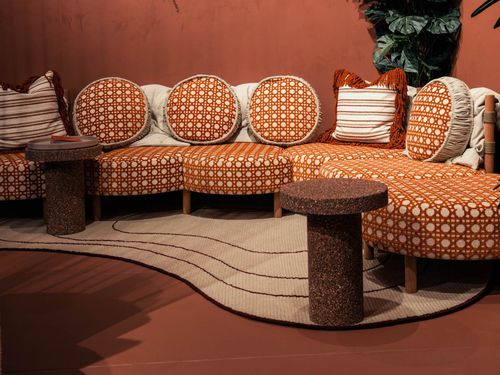 Tapis contemporain - Evolution 21 - Karine Bonjean bv - capitonné / d'extérieur / beige