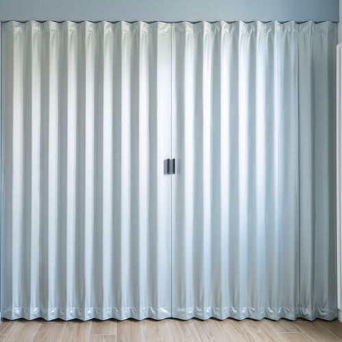 Porte de placard d'intérieur - Centred central opening - Dooor srl - en tissu / en cuir / coulissante