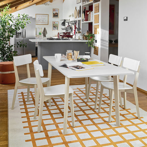 Table contemporaine - DINE - Connubia - en bois laqué / en mélaminé / avec piètement en bois