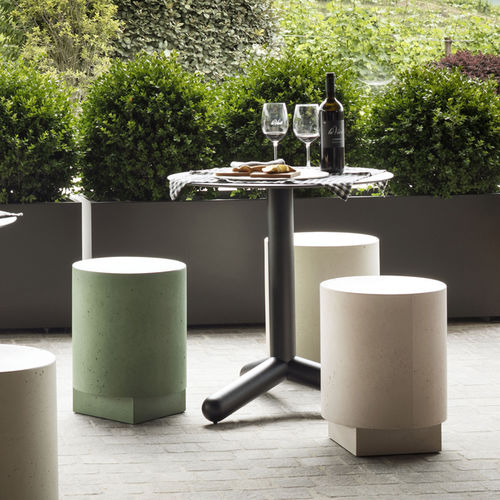 Tabouret contemporain - TRONCHETTO - CIMENTO - en béton / avec piètement en béton / piètement central