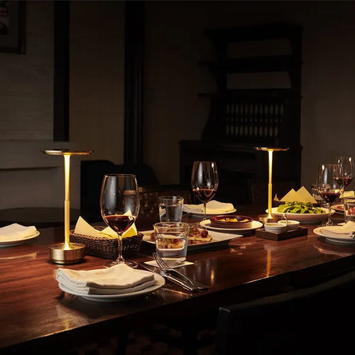 Lampe de table - TURN - Ambientec Corporation - en métal / contemporaine / sans fil