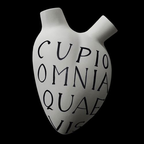 Vase contemporain - CUPIO - ELICA STUDIO - en porcelaine / mural / fait main