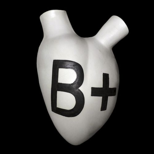 Vase contemporain - H-22 B+ - ELICA STUDIO - en porcelaine / pour mur / fait main