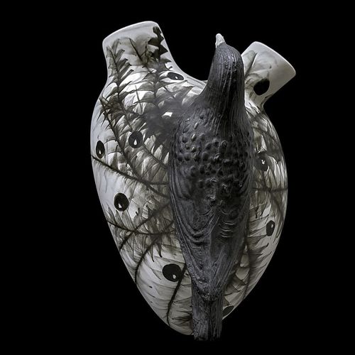 Vase contemporain - RARA NIGRA AVIS - ELICA STUDIO - en porcelaine / pour mur / fait main