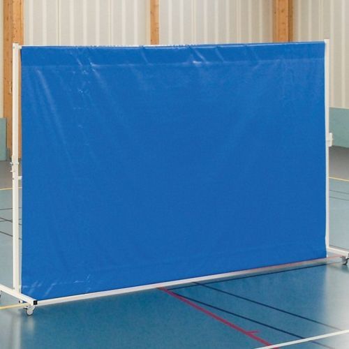 Séparateur d'espace en métal - Metalu Plast - en tissu / pour installation sportive / d'intérieur