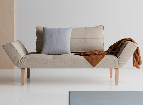 Lit de jour contemporain - Zeal  - INNOVATION LIVING - en tissu / en acier / avec piètement en chêne