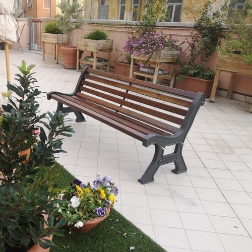 Banc public classique - PN006 - irollo - en fonte / en fer galvanisé / en pin