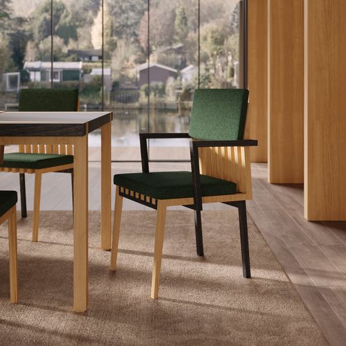 Chaise de salle à manger contemporaine - LAENGSEL - Laengsel - d'intérieur / en tissu / en cuir
