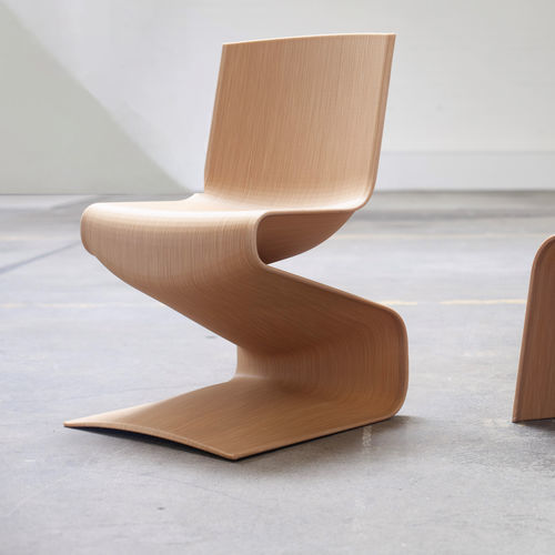 Chaise design original - ASTER - Model No. Furniture - d'intérieur / en résine / avec piètement en résine